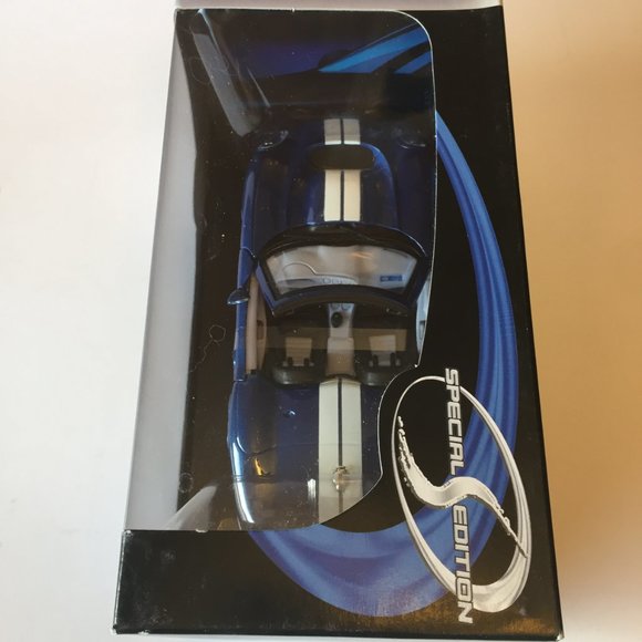 Maisto 1999 Shelby Series 1 Special Edition 1:24 Scale Die-Cast Replica Car Blue - Picture 6 of 9